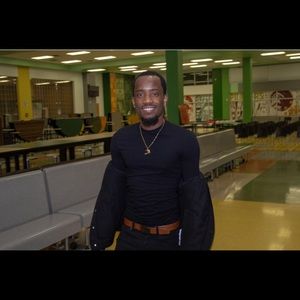 Meet your Posher, Amos